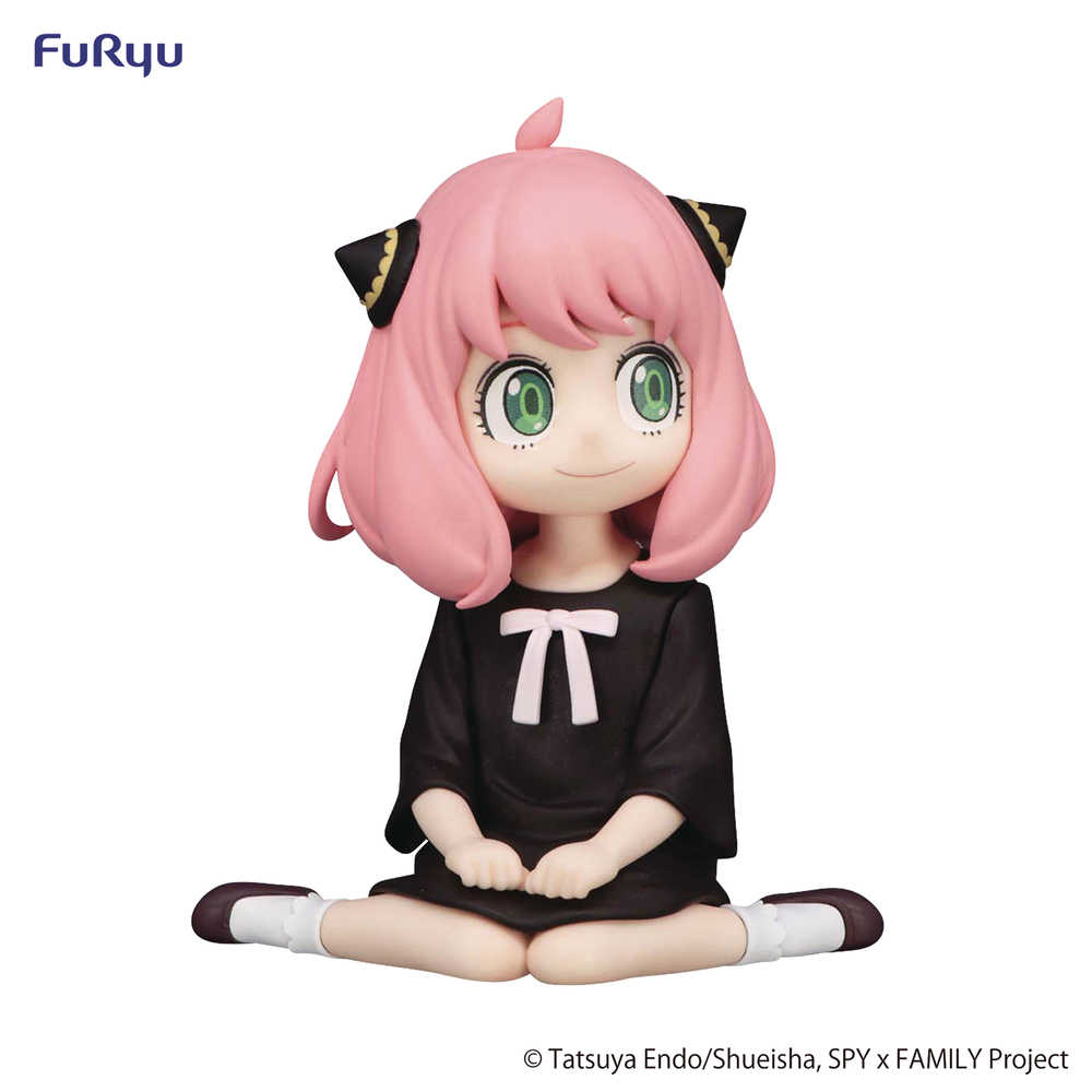 Spy x Family Anya Forger On Floor Smile Noodle Stopper Figure (